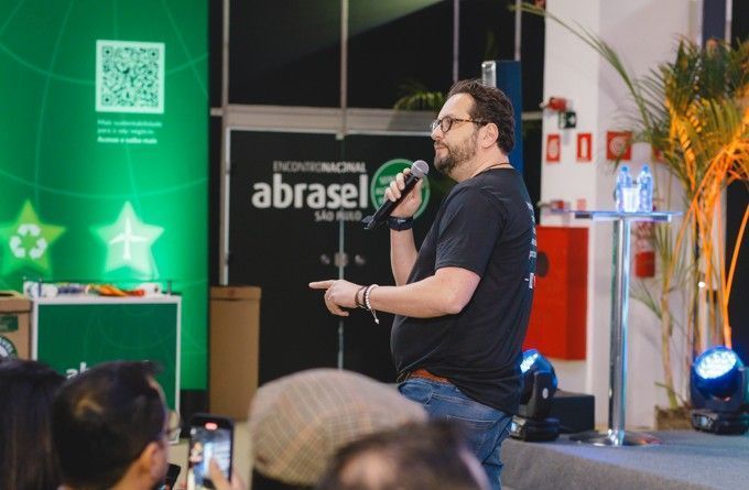 Primeiro dia do Fórum B&R traz reflexões práticas sobre como conquistar clientes