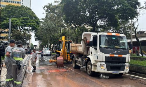 Ação da Cesama no Centro de Juiz de Fora