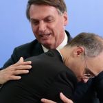 Bolsonaro alega 'crime contra a honra' e pede ao STF para Lula explicar declarações em programa