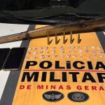 Suspeito é preso com drogas e fuzil em São João del Rei (MG)