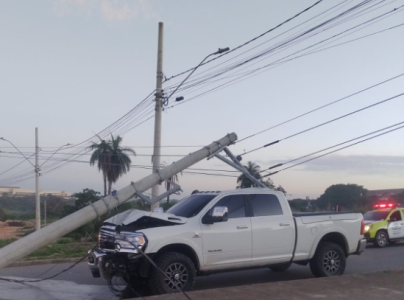 Ocorrências sem feridos, mas com fuga de motoristas e vias afetadas; dinâmica ainda não está clara