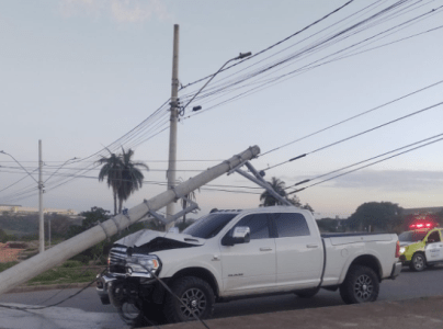 Ocorrências sem feridos, mas com fuga de motoristas e vias afetadas; dinâmica ainda não está clara