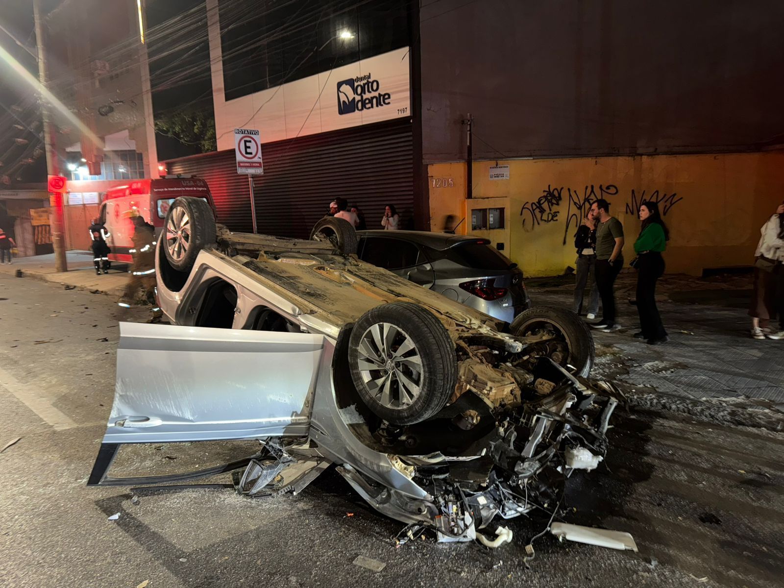 Engavetamento em BH: mulher relata susto após carro parado ser atingido na av. Contorno