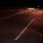 Motociclista empina moto, passageira cai e morre atropelada por ônibus na BR-262