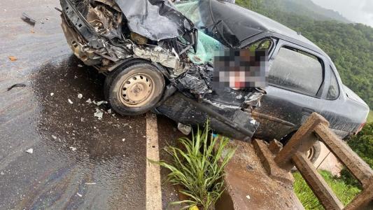 Acidente na BR-381, altura da 'Ponte Torta', em João Monlevade (04/01/2024)