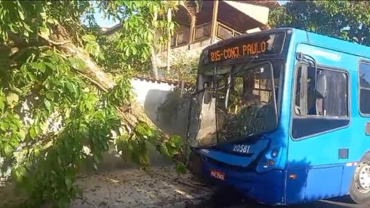 Acidente aconteceu na rua Júlio César, bairro Nazaré, em Belo Horizonte