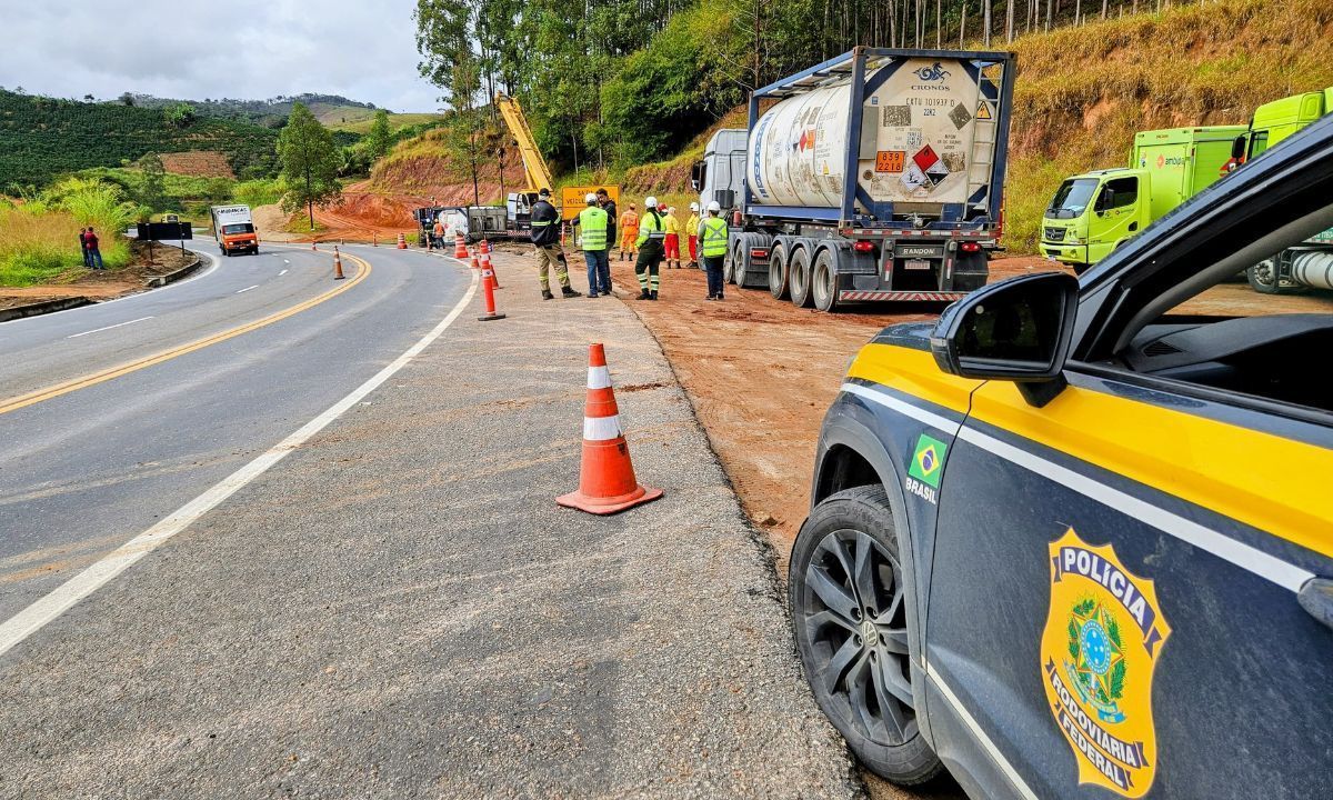 PMR e PRF atuam em acidentes nas rodovias na Zona da Mata e Vertentes