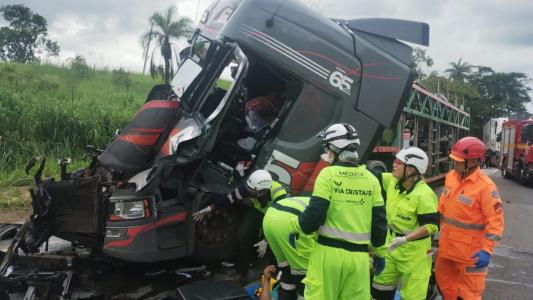 Acidente fechou a pista sentido Brasília, em Sete Lagoas