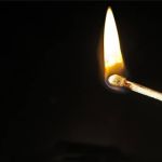 Doméstica que acendeu bomba no lugar de vela após queda de energia em fazenda de Minas será indenizada em R$17 mil