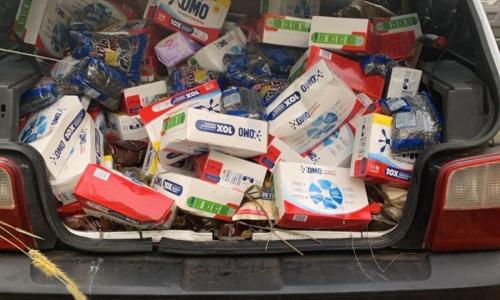 Parte de carga saqueada de caminhão acidentado foi recuperada pela PRF