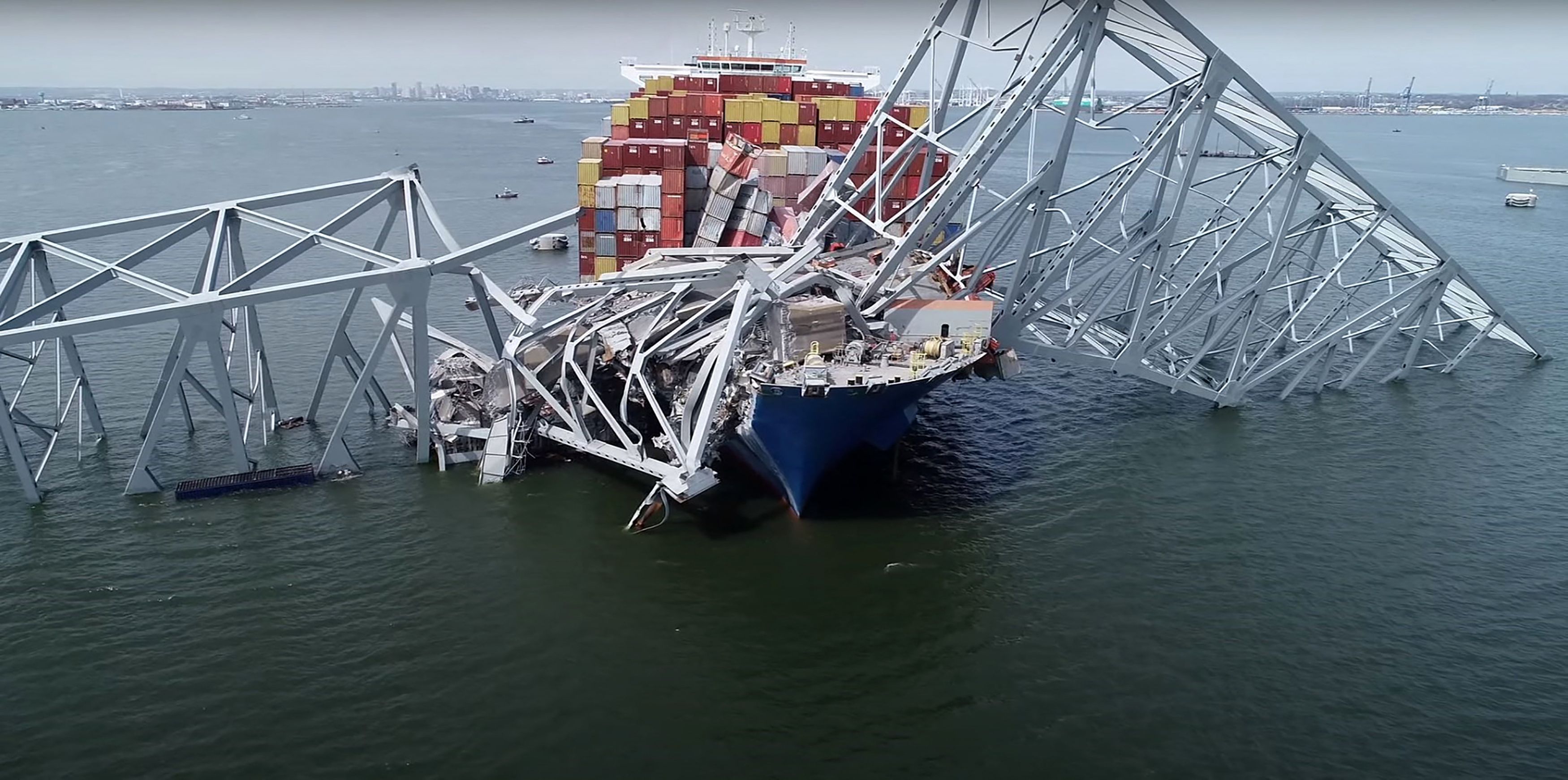 Navio que atingiu ponte em Baltimore já foi inspecionado 27 vezes; entenda