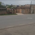 Mulher é atropelada por caminhão no Anel Rodoviário e testemunhas tentam agredir motorista