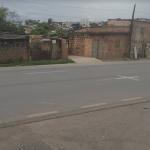 Mulher é atropelada por caminhão no Anel Rodoviário e testemunhas tentam agredir motorista