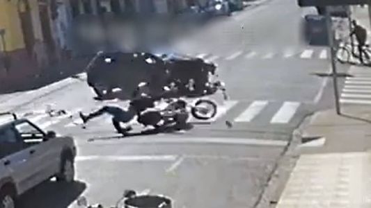 Acidente foi registrado por câmeras de segurança