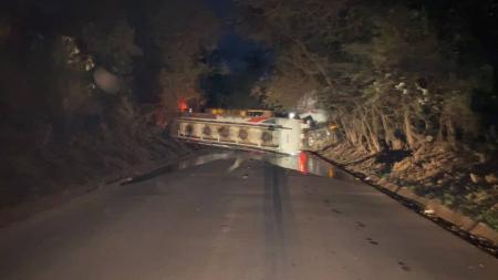 Acidente foi registrado nessa quarta-feira (23) na rodovia LMG-813