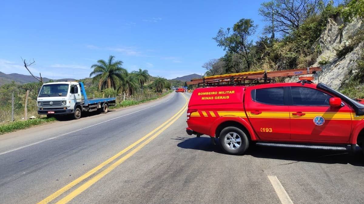 Acidente grave na BR-381 para o trânsito nos dois sentidos 