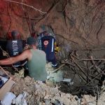 Idoso perde controle de motocicleta e cai em buraco de seis metros na zona rural de Montes Claros