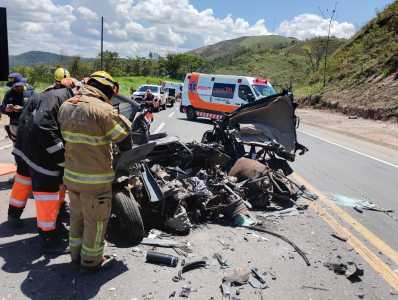 Condutor do carro morreu no acidente