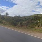 Três pessoas morrem em colisão entre dois carros e caminhão em Sabará
