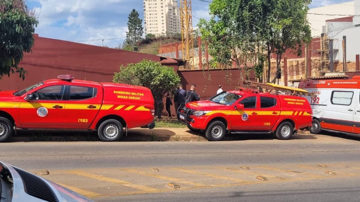 Operários são soterrados em obra de supermercado no Belvedere: PM confirma uma morte 