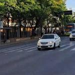 Mulher tem perna prensada por porta de ônibus do Move no Centro de BH
