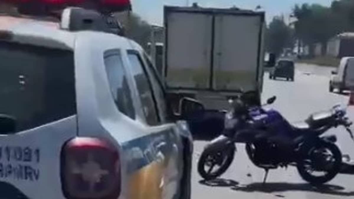 Vídeo: acidente entre moto e carreta mata mulher no Anel Rodoviário de Belo Horizonte