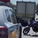 Vídeo: acidente entre moto e carreta mata mulher no Anel Rodoviário de Belo Horizonte