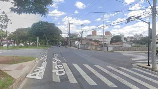 Acidente ocorreu no cruzamento da José Cândido com a Lauro Gomes Vidal