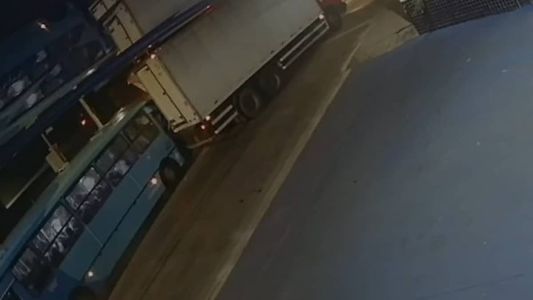 Acidente ocorreu no fim da madrugada desta sexta (19)