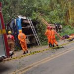 Veja fotos do acidente que deixou sete mortos e vários feridos em MG
