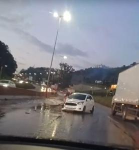 Entre os feridos, três estão em estado grave e foram socorridas pelo helicóptero Arcanjo para o Hospital João XXIII.