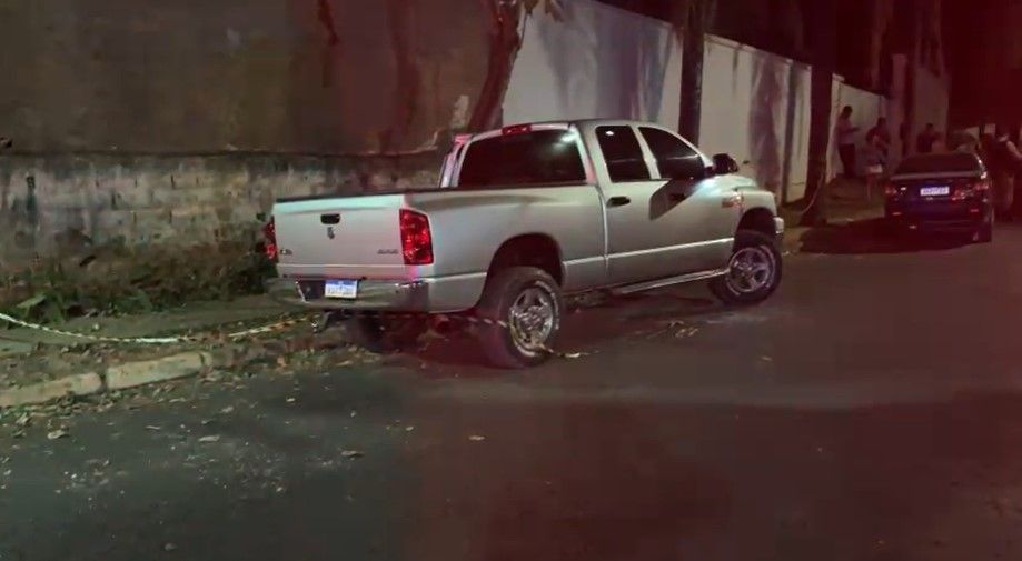Homem morre esmagado pela porta do próprio carro na Pampulha, em BH