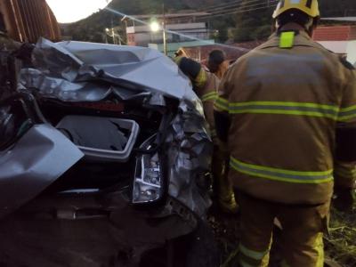 O feriado prolongado de Finados terminou com 29 mortos nas rodovias estaduais e federais de Minas, conforme balanço divulgado nesta terça-feira pelas polícias Militar Rodoviária e Rodoviária Federal.