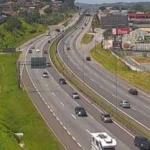 BR-381 tem trânsito liberado após acidente entre Cegonheira e carro em Betim