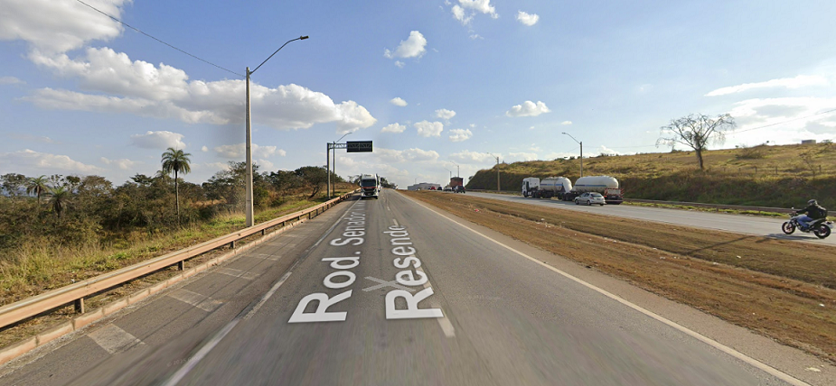 Acidente entre moto e caminhão termina com morte na BR-381, em Betim; via é interditada