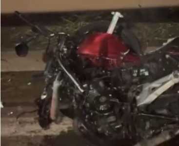 Moto ficou destruída em perseguição e morte na BR-381