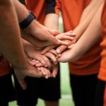 Programa de esportes pode reduzir estresse e aumentar a motivação na empresa