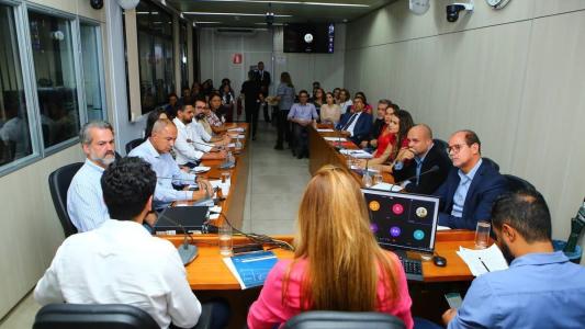 Acolhimento de crianças em situação de vulnerabilidade foi discutida em audiência na Câmara de BH