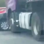 Vídeo: Carro é arrastado por carreta após batida no Anel Rodoviário de BH