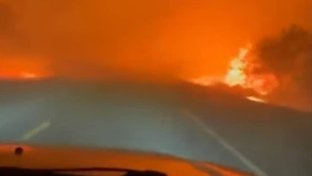 Vídeo: incêndios no Pantanal criam 'corredor de fogo' na BR-262
