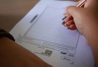 Estudante usa ‘palavras difíceis’, zera redação e decide processar a USP