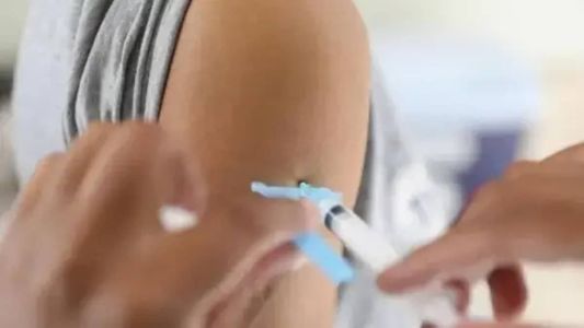 A lista com os endereços dos locais e horários de vacinação está disponível no site da prefeitura