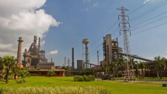 A empresa afirma que está cumprindo as determinações para diminuir a emissão de partículas sedimentáveis