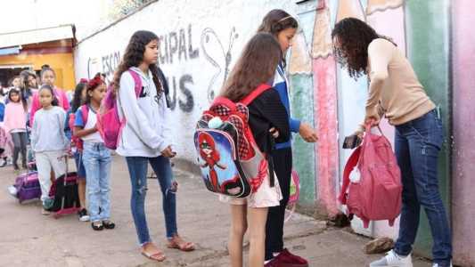 A gestão do prefeito Rogério Cruz adotou a ação para 'garantir segurança da comunidade escolar'
