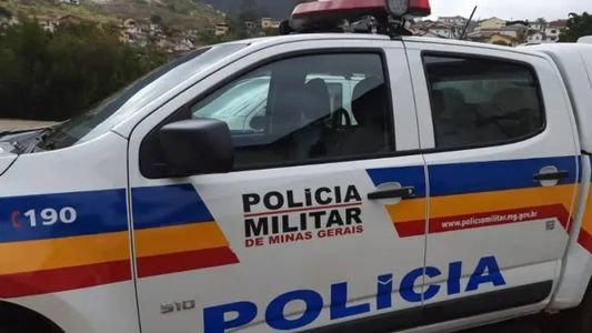 A vítima foi atingida com vários tiros no peito e na cabeça