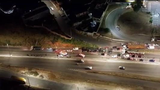 A colisão foi um pouco antes da avenida Cristiano Machado