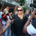 Ex-jogadora de vôlei é indiciada após agredir entregadores com coleira no Rio