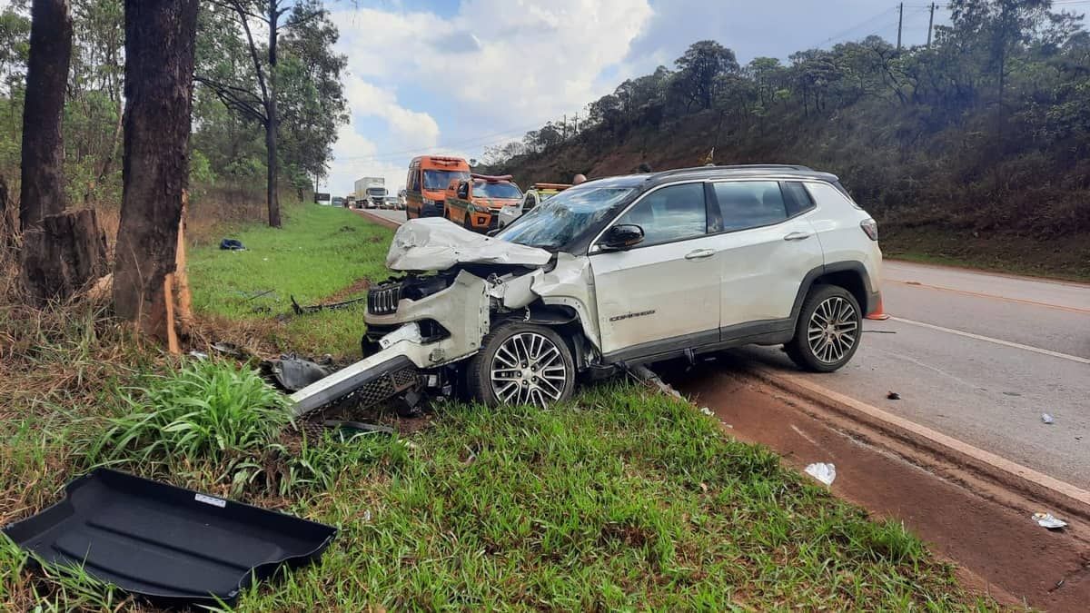 BR-040 tem 10 km congestionamento após interdição por acidente com morte de duas pessoas