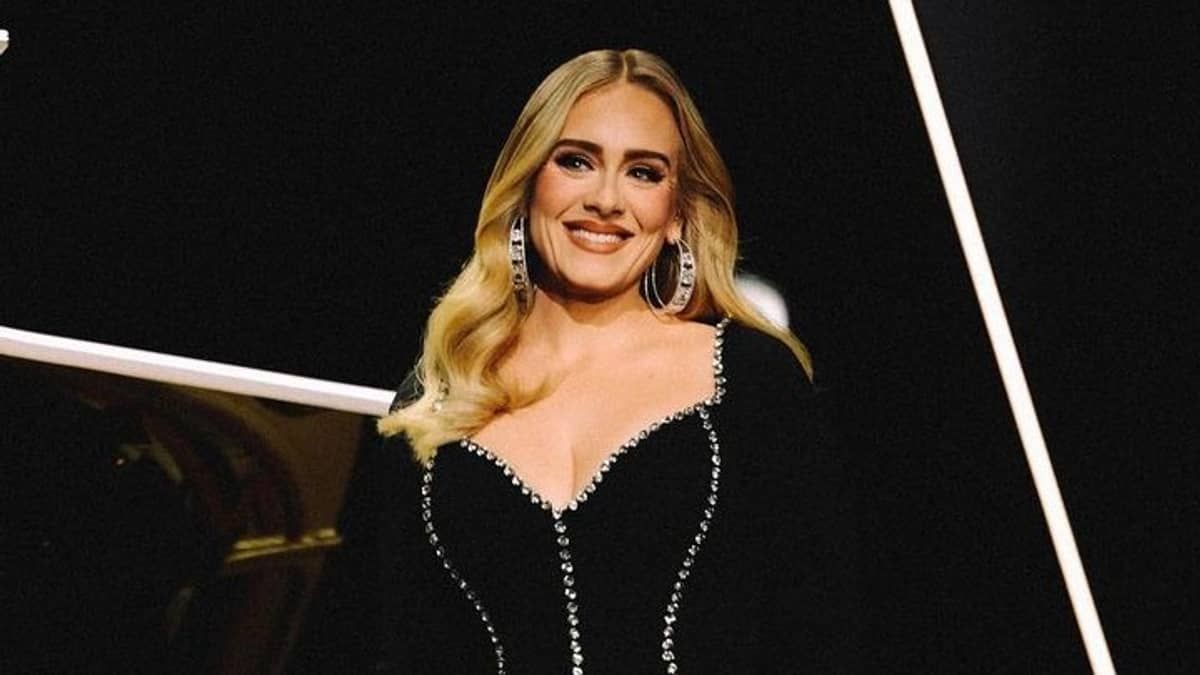 Adele sofre com abstinência de café: 'Mais difícil do que largar o cigarro'