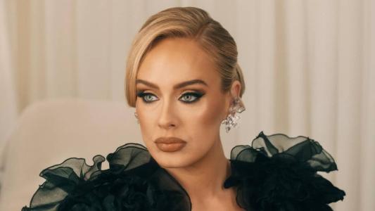 Adele confessou que sente falta de quando consumia bebidas alcoólicas